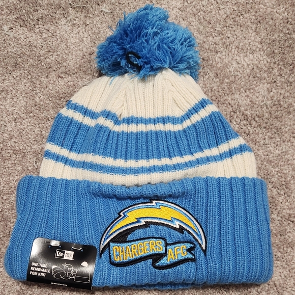 Los Angeles Chargers New Era Sideline Cuffed Pom Knit Beanie Winter Hat Unisex - Picture 1 of 2
